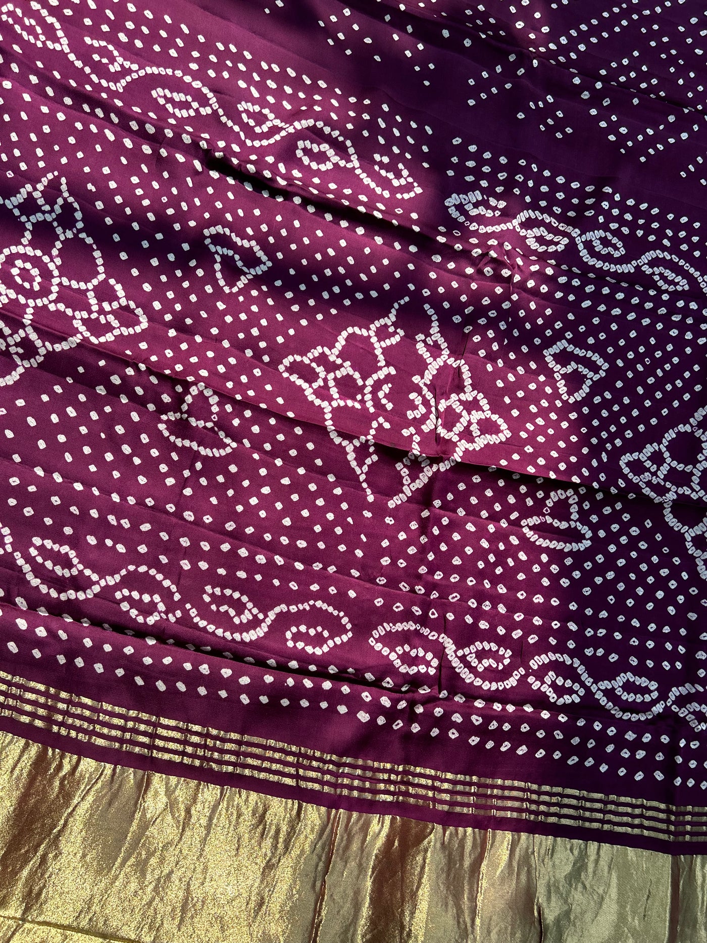 PAVNI: bandhani saree with tissue palla