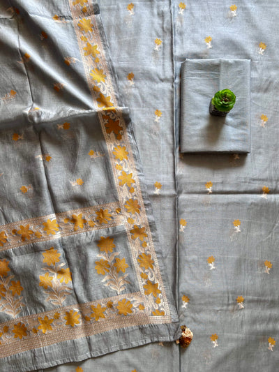 AARZOO: PARTYWEAR PURE SILK- LIVA EXCEL BANARASI 3 PIECE SUIT SET.
