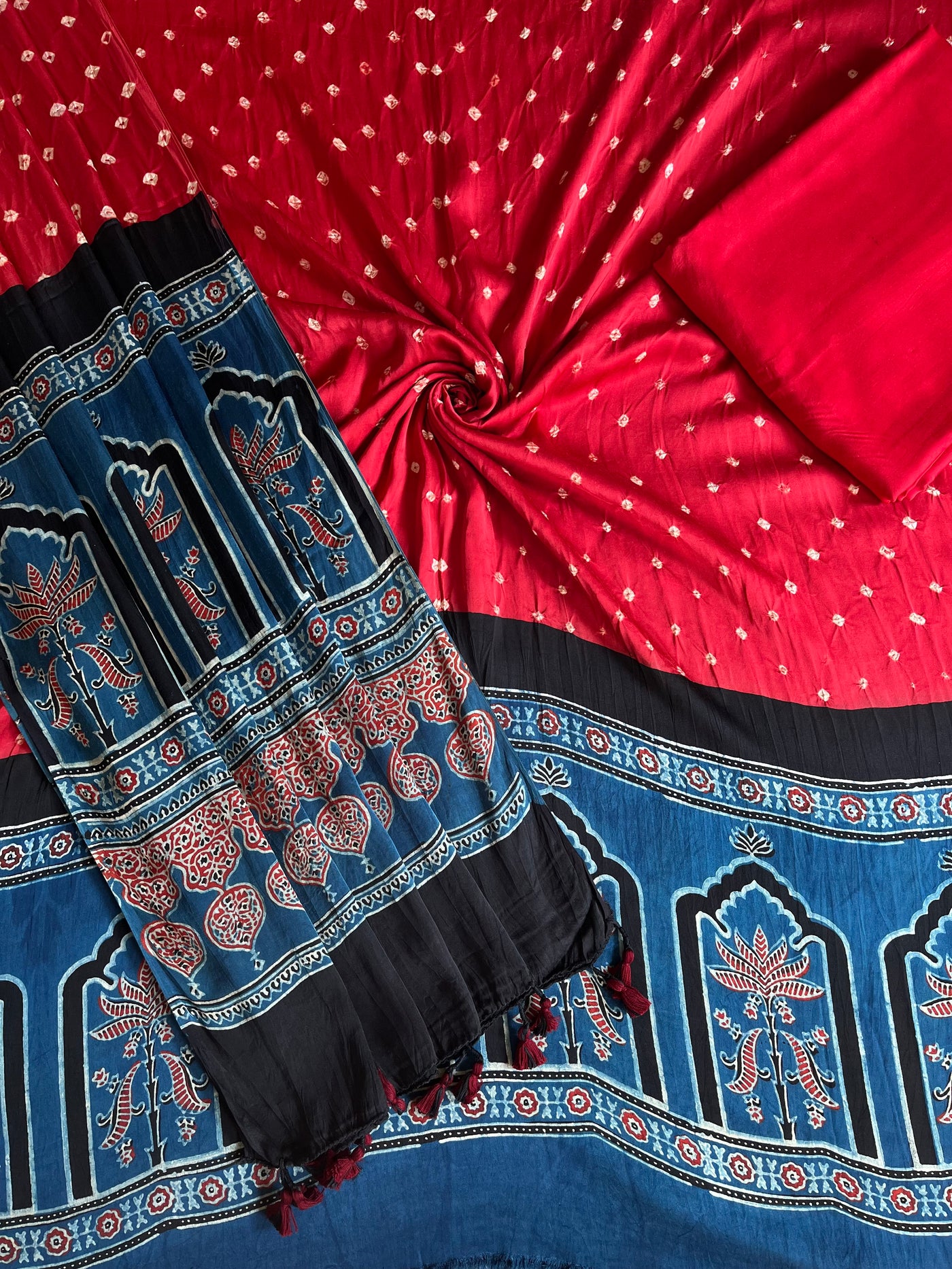 NAYANATARA : HANDMADE BANDHANI-AJRAKH MODAL SILK 3 PIECE SUIT SET