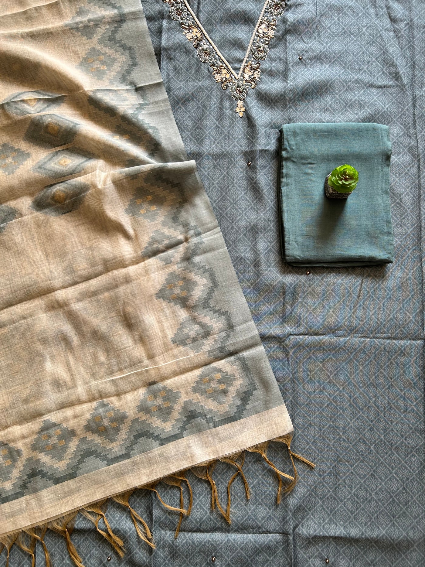 RAUNAK: PRINTED MUSLIN SILK 3 PIECE SUIT SET WITH NECK HANDWORK.