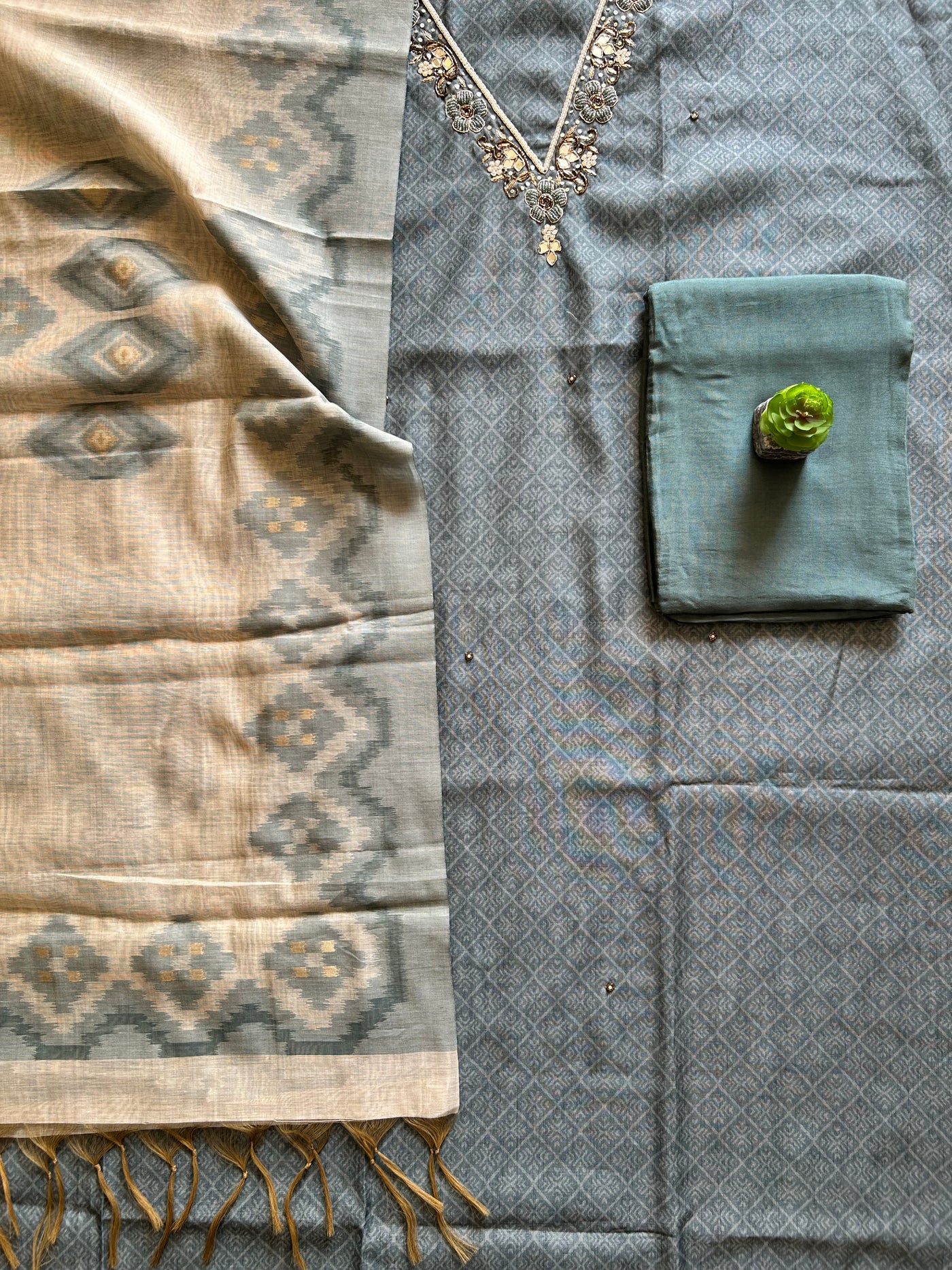 RAUNAK: PRINTED MUSLIN SILK 3 PIECE SUIT SET WITH NECK HANDWORK.