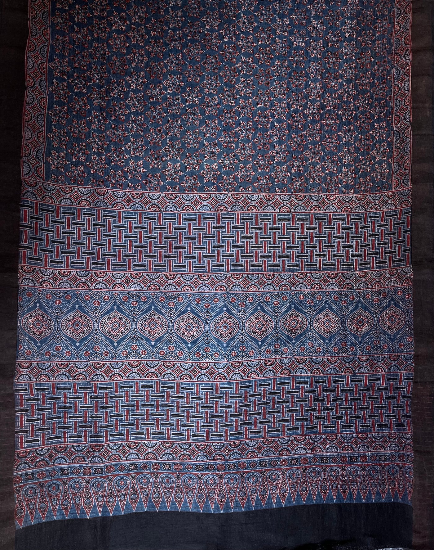 MEHAK:HANDBLOCK AJRAKH PURE SILK-LINEN SAREE