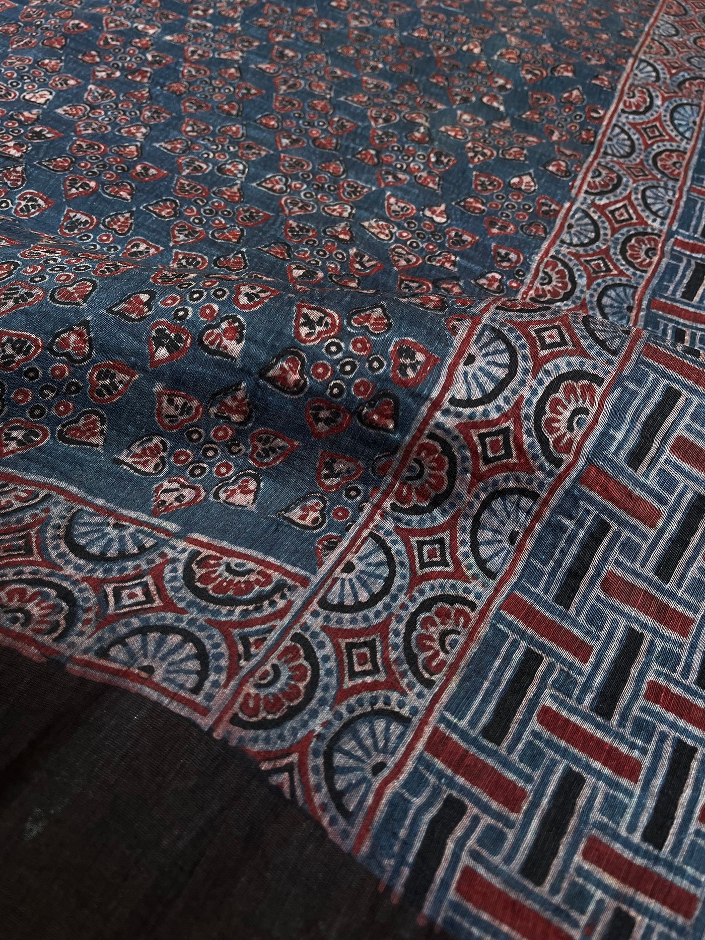 MEHAK:HANDBLOCK AJRAKH PURE SILK-LINEN SAREE