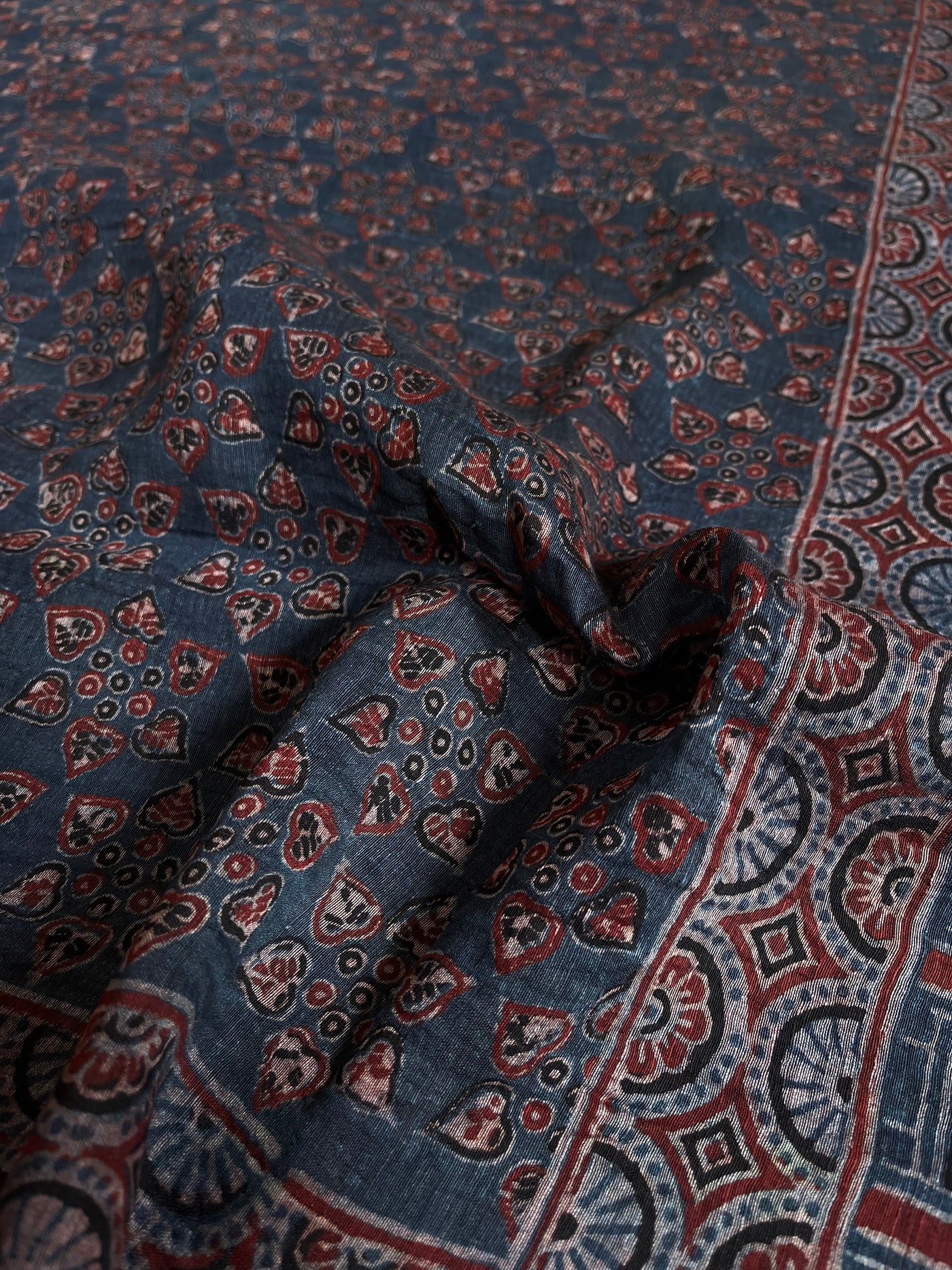 MEHAK:HANDBLOCK AJRAKH PURE SILK-LINEN SAREE