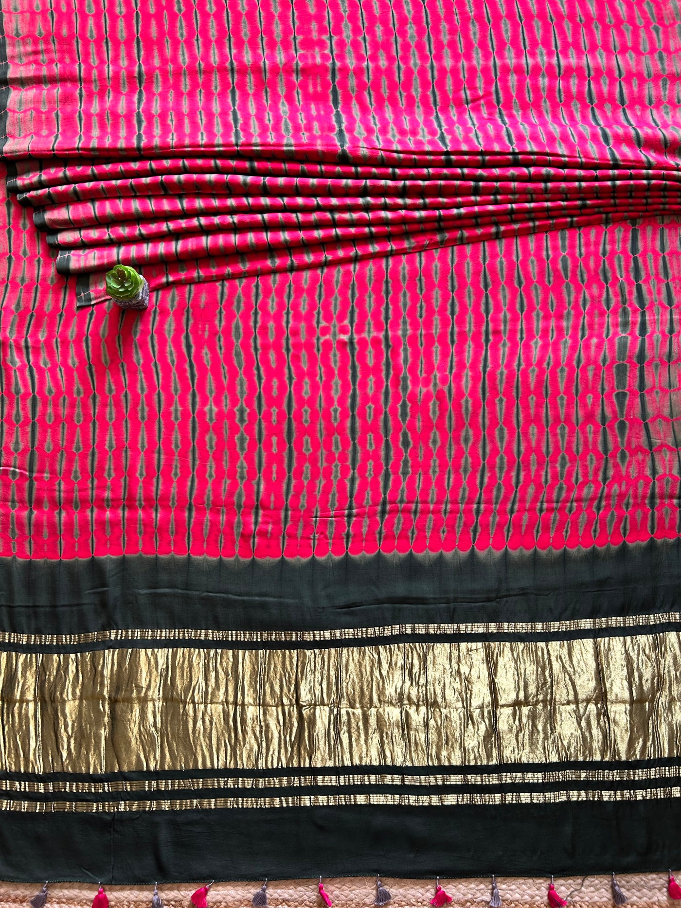 PINK BUBBLE:HANDMADE TIE&DYE MODAL SILK SAREE WITH TISSUE PALLU