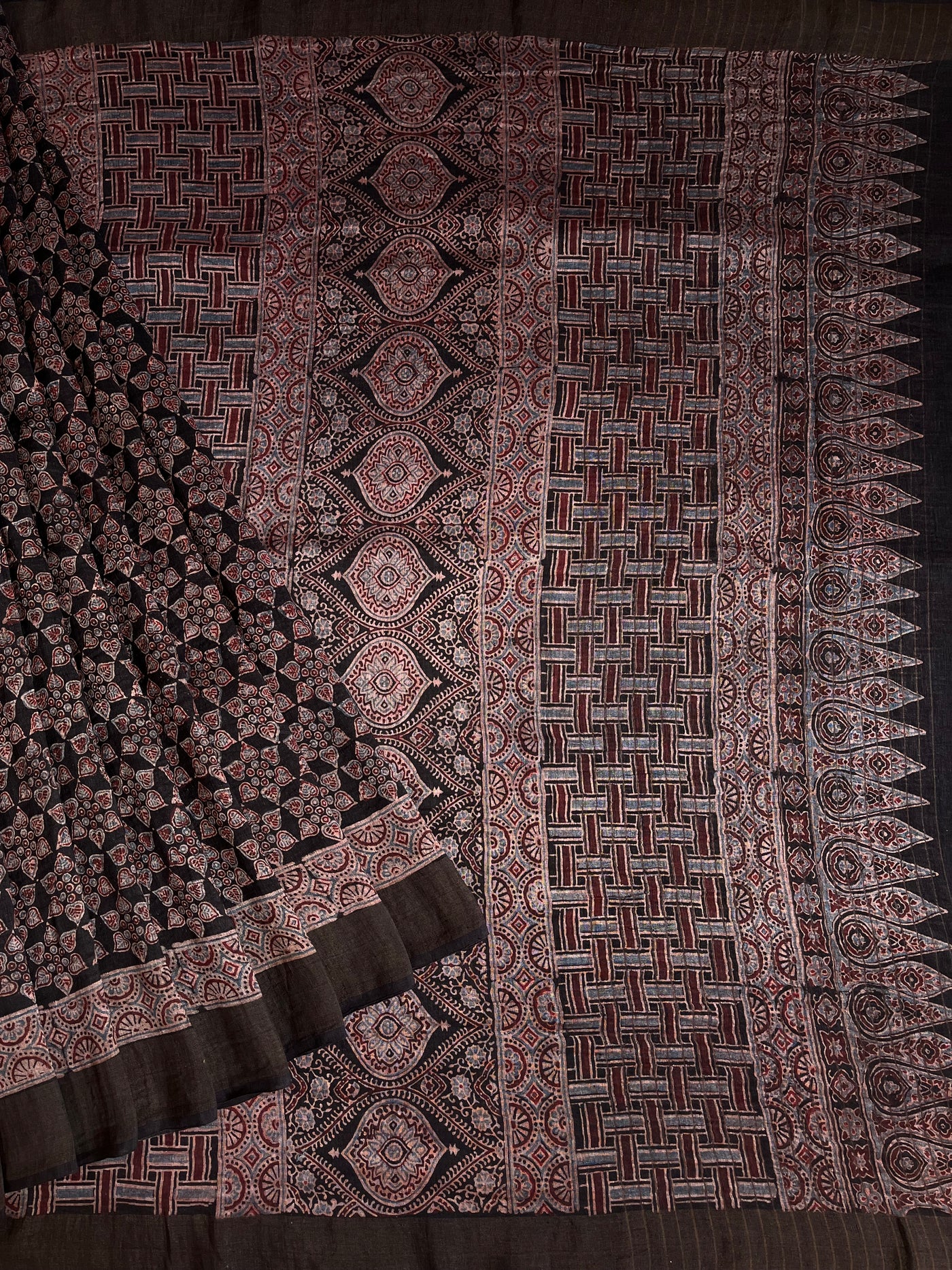 RAGINI :HANDBLOCK AJRAKH PURE SILK-LINEN SAREE