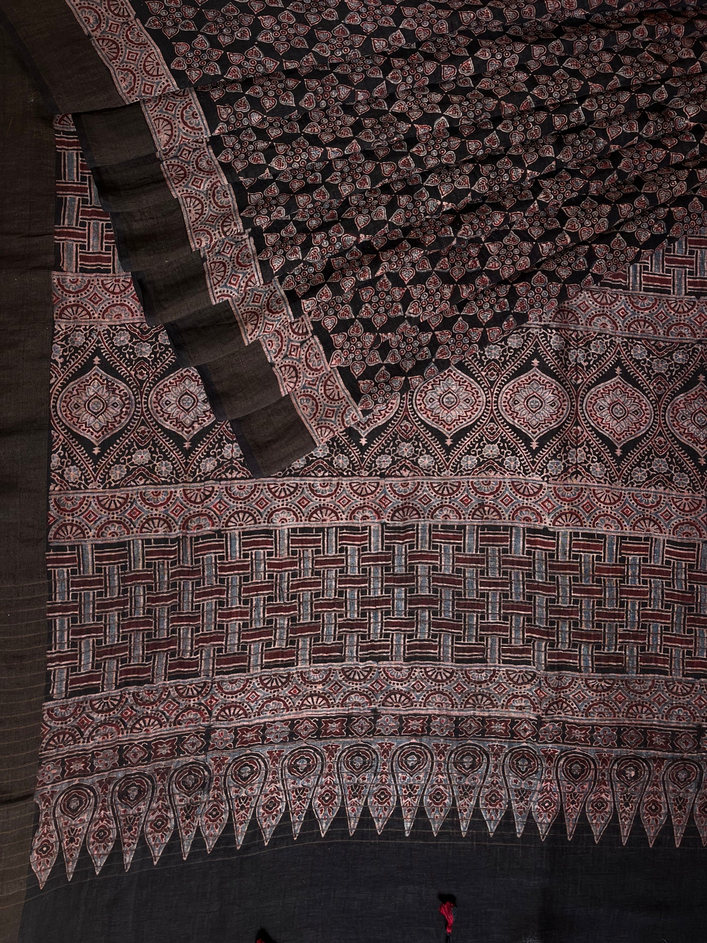 RAGINI :HANDBLOCK AJRAKH PURE SILK-LINEN SAREE