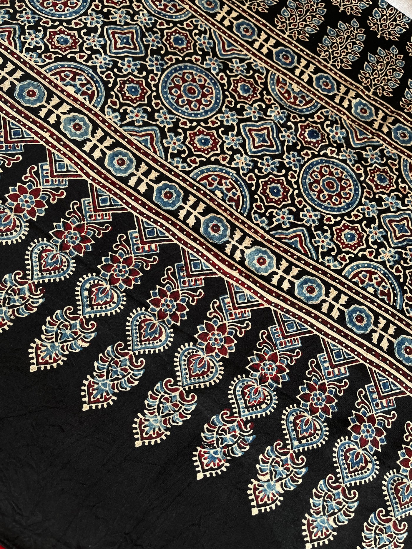 Nazrana: HANDMADE BANDHANI AJRAKH MODAL SILK SAREE