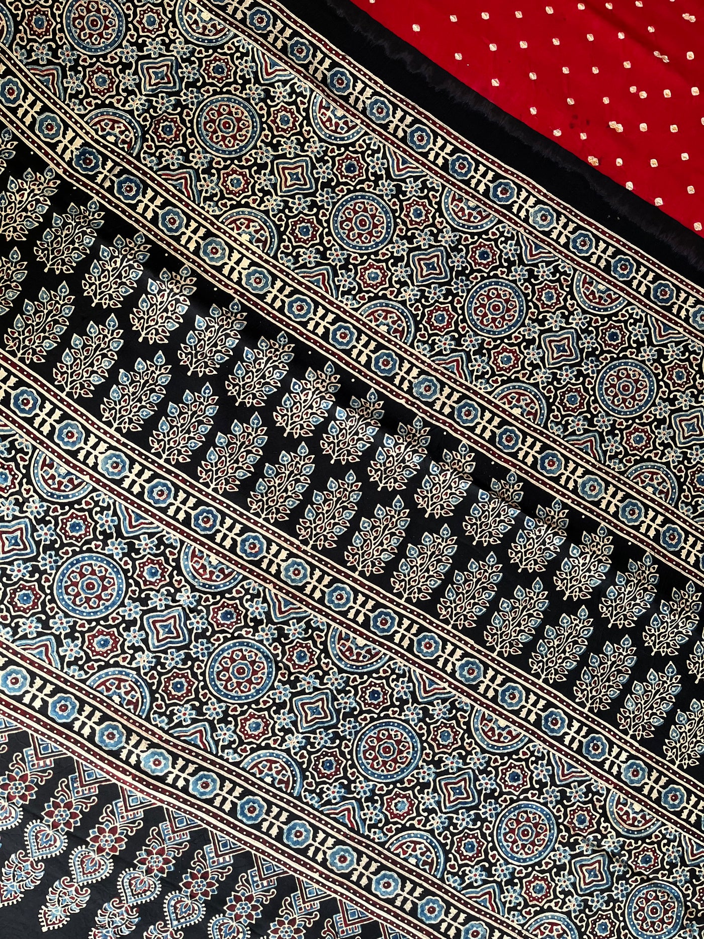 Nazrana: HANDMADE BANDHANI AJRAKH MODAL SILK SAREE