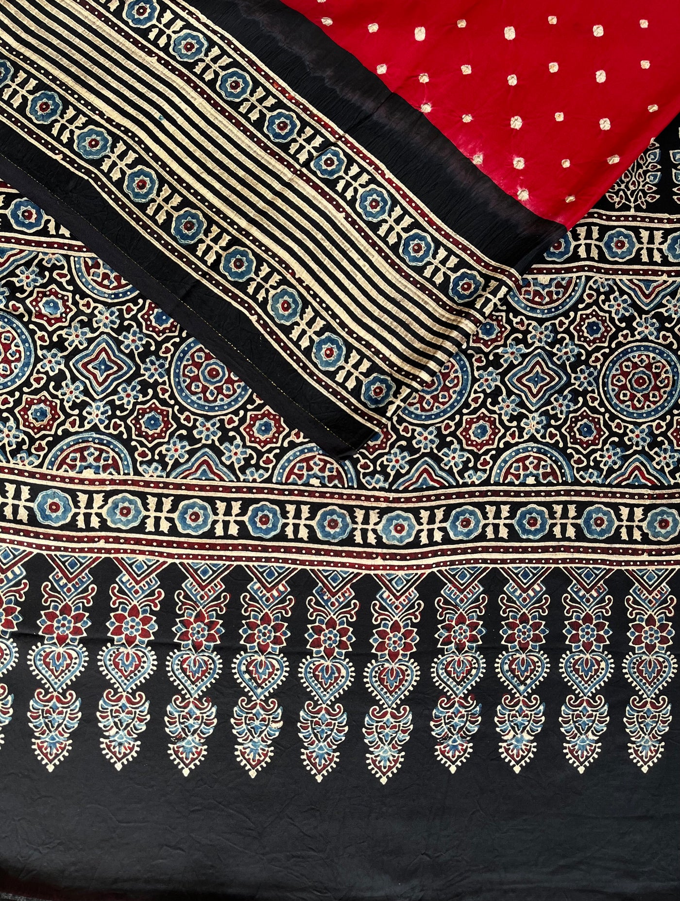 Nazrana: HANDMADE BANDHANI AJRAKH MODAL SILK SAREE