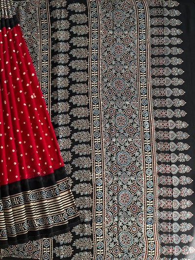 Nazrana: HANDMADE BANDHANI AJRAKH MODAL SILK SAREE
