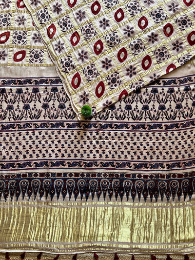 KIARA:CREAM,HANDBLOCK AJRAKH MODAL SILK GHARCHOLA SAREE