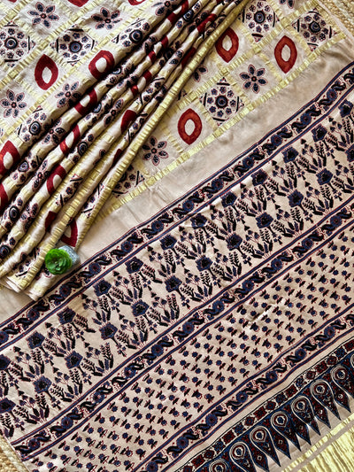 KIARA:CREAM,HANDBLOCK AJRAKH MODAL SILK GHARCHOLA SAREE