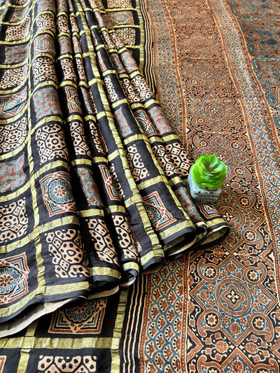ADHIRA:BLACK,HANDBLOCK AJRAKH MODAL SILK GHARCHOLA SAREE