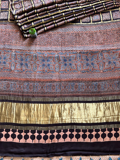 ADHIRA:BLACK,HANDBLOCK AJRAKH MODAL SILK GHARCHOLA SAREE