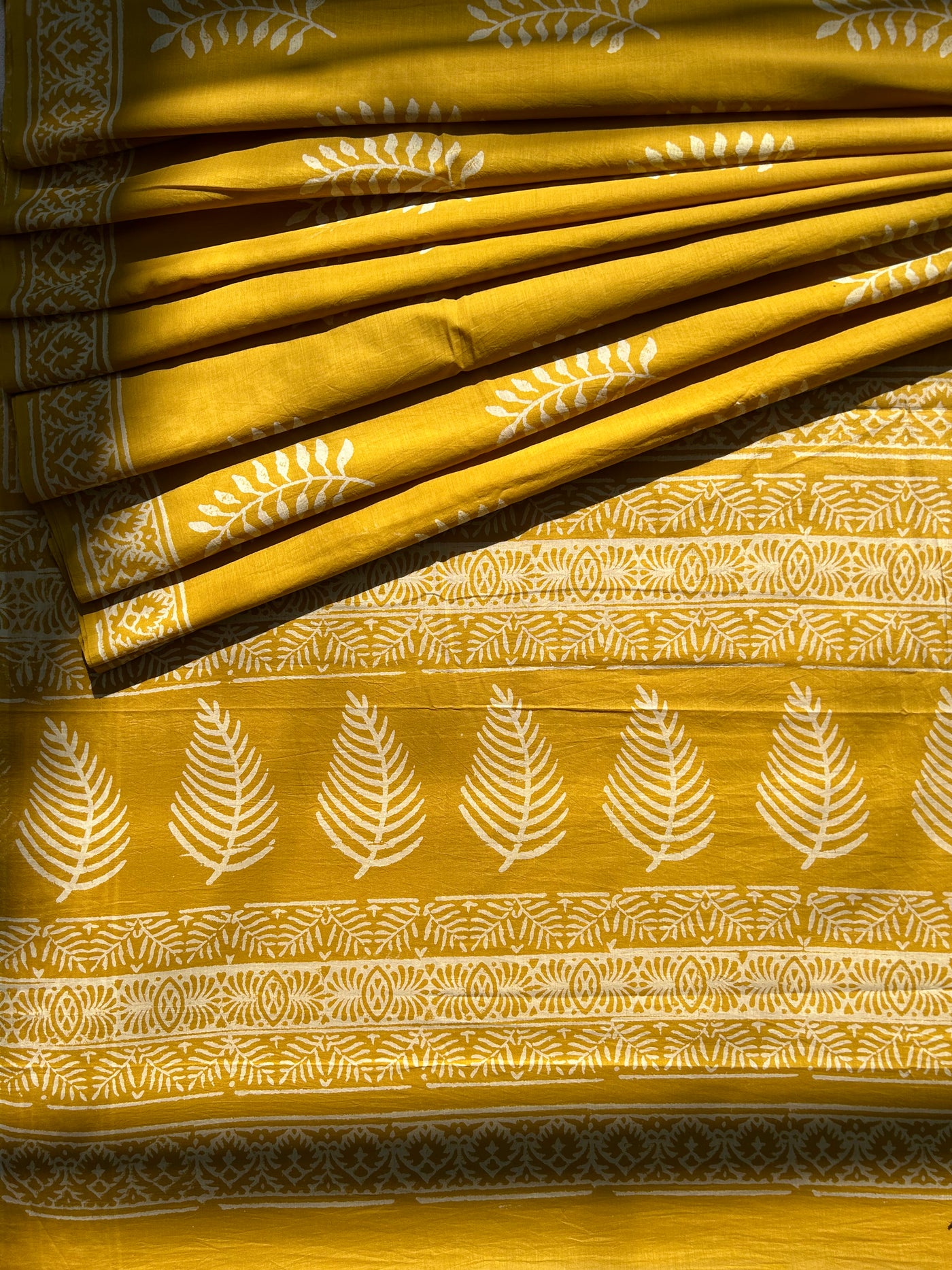 Aabha:Handmade Mul Cotton Saree