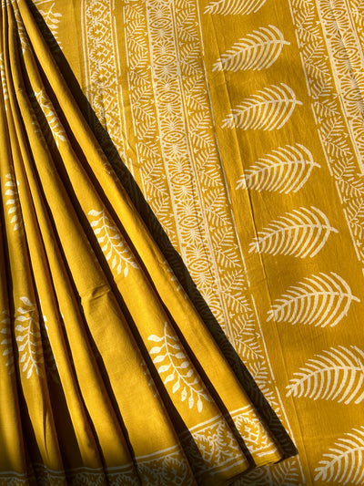 Aabha:Handmade Mul Cotton Saree