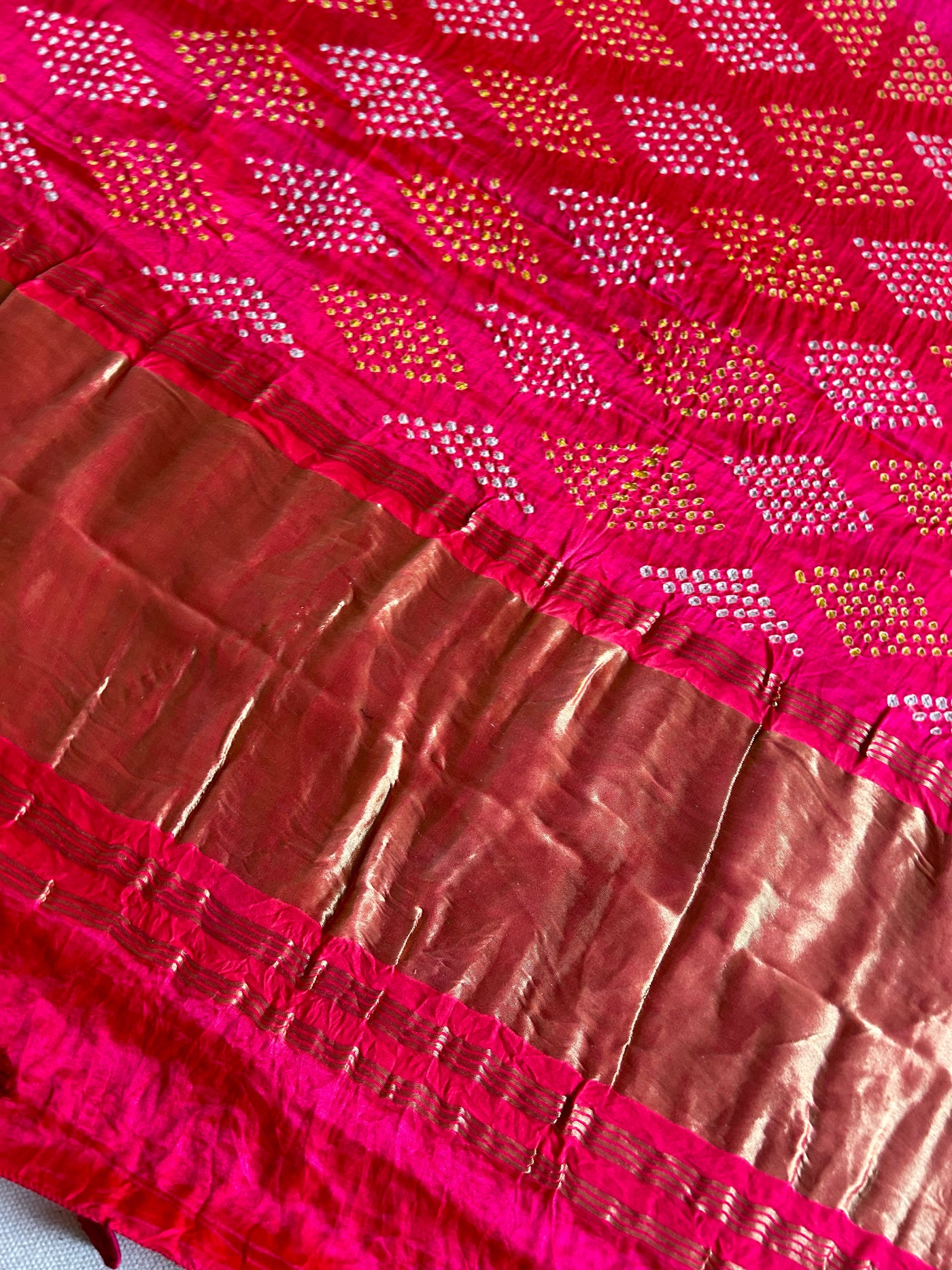 KAVYANJALI: HANDMADE PURE GAJJI SILK RAI DANA BANDHNI SAREE WITH TISSUE PALLU