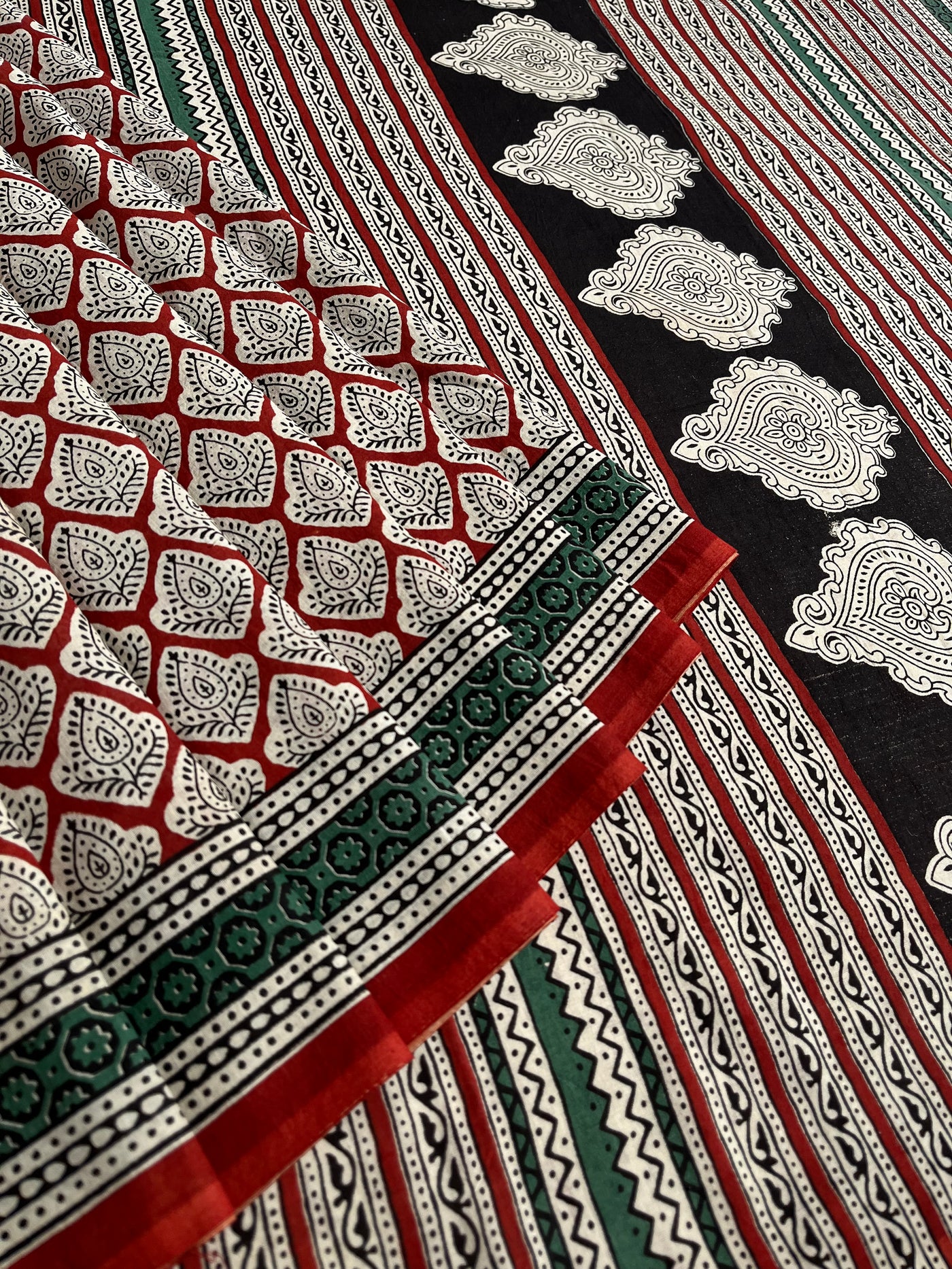 NISHA:Handmade Mul Cotton Saree