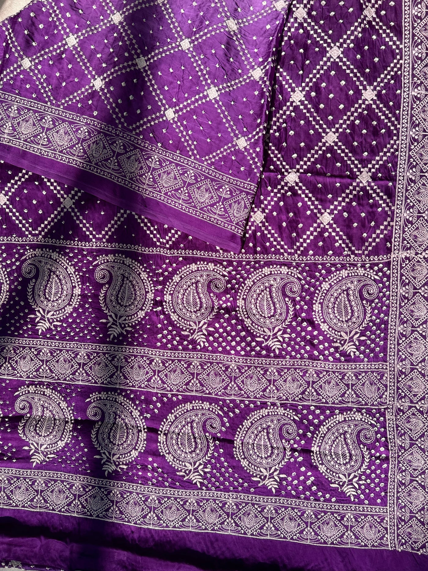 MASAKALI : Handmade Bandhni Modal Silk Saree With Thread Embroidery Work