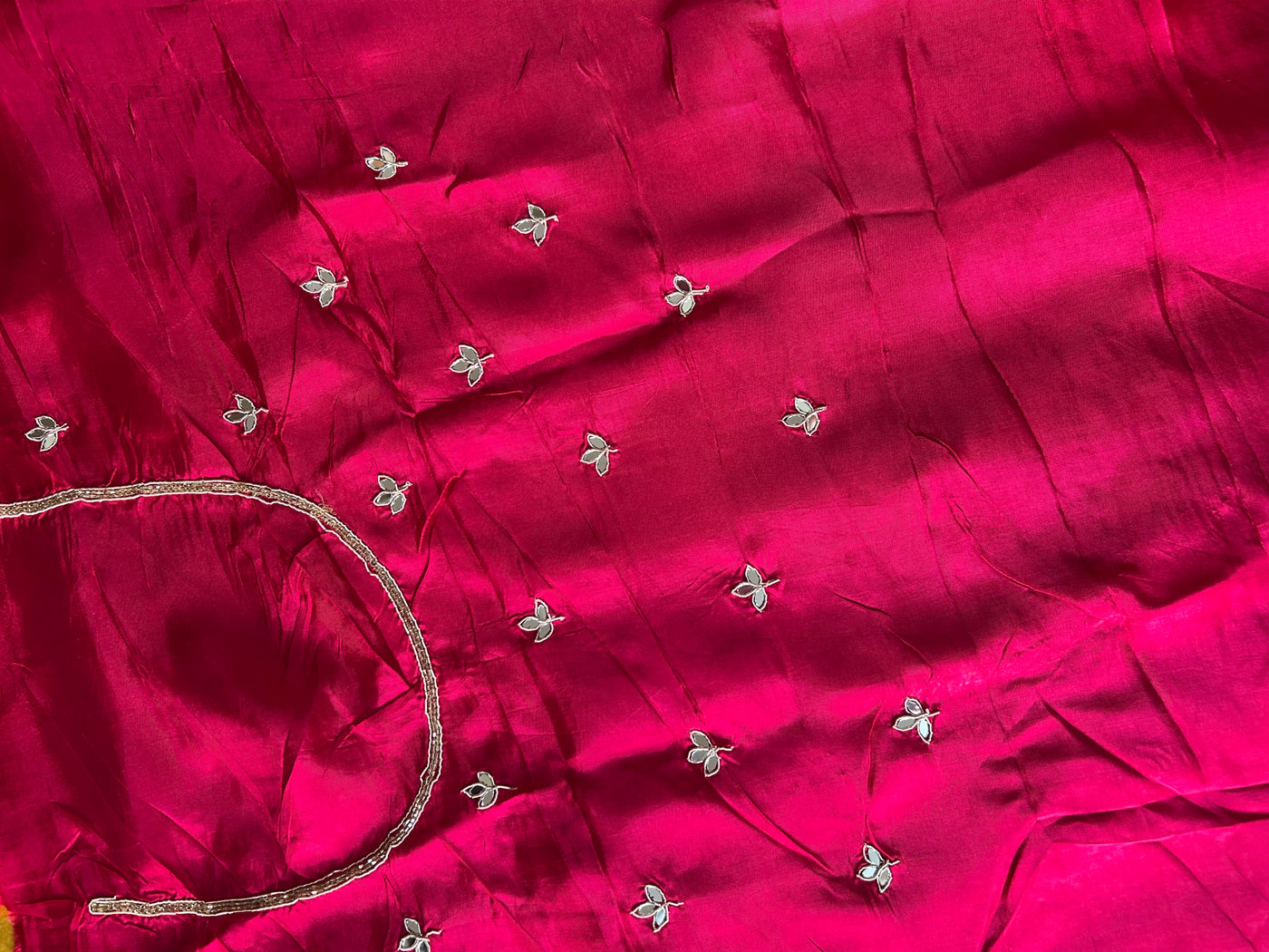 DAZZLING DIVA: PARTYWEAR TISSUE ORGANZA SAREE WITH HAND EMBROIDERY.