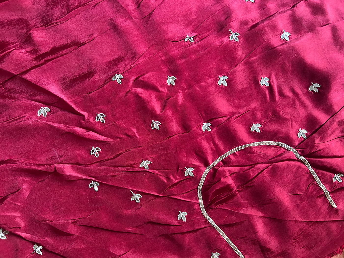 NAYANTARA: PARTYWEAR TISSUE ORGANZA SAREE WITH HAND EMBROIDERY.