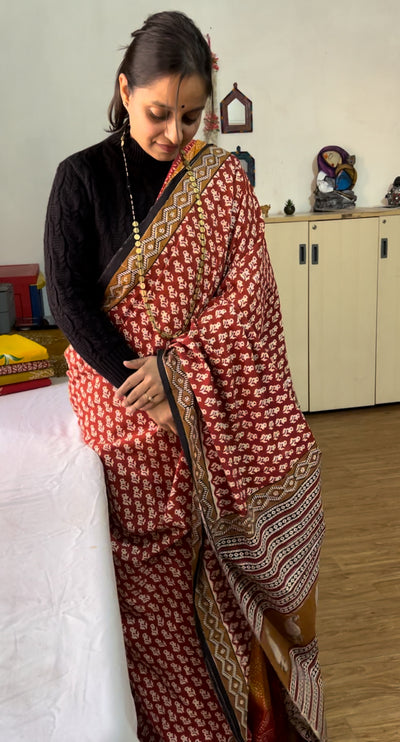 JUGNU:Handmade Mul Cotton Saree