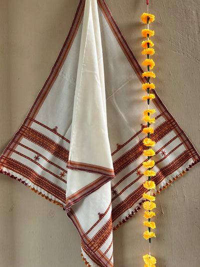 WHITE CLOUD:HANDLOOM BHUJODI SHAWL WITH KUTCHI MIRROR WORK