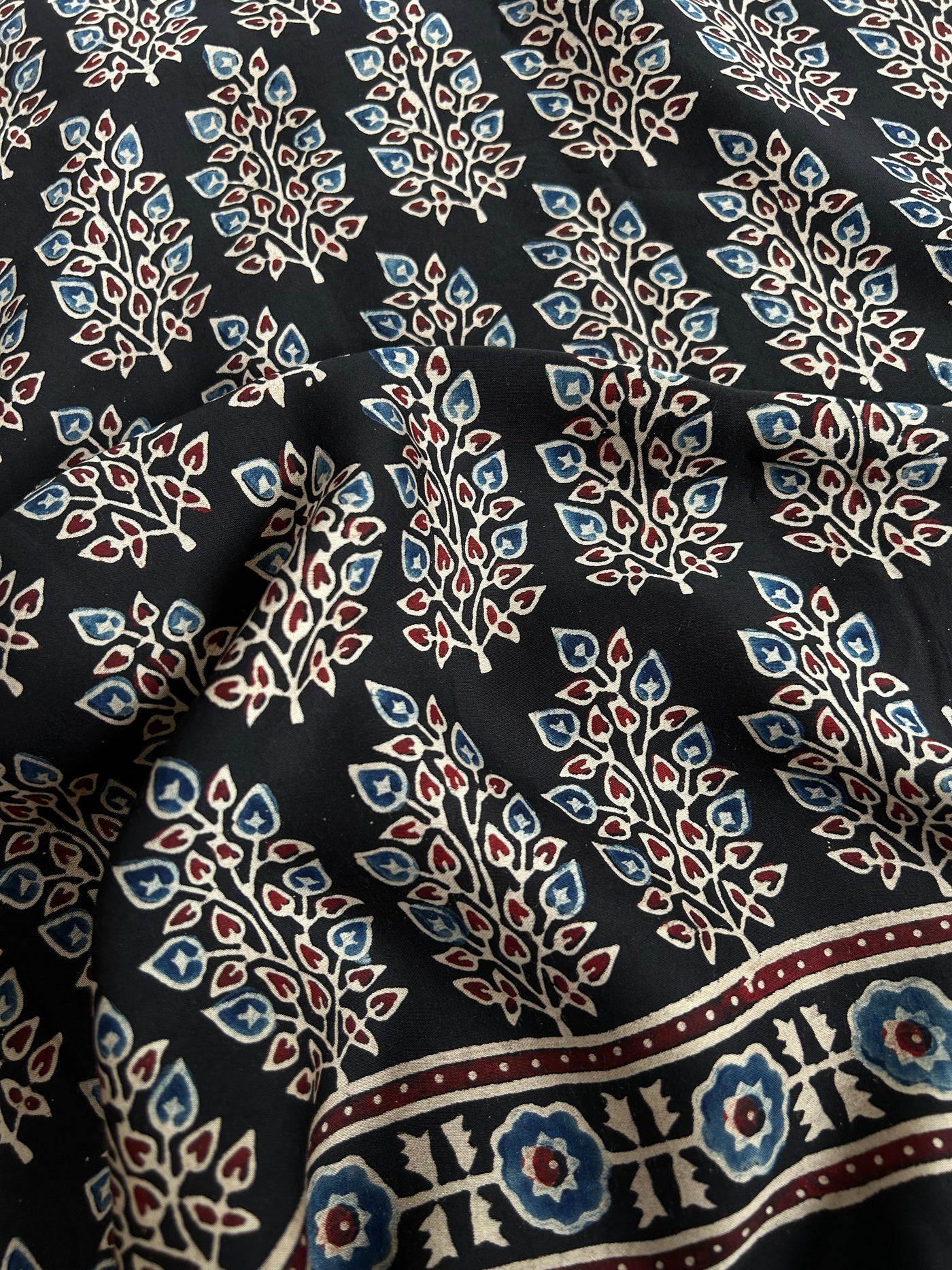 Sanavi: HANDMADE BANDHANI AJRAKH MODAL SILK SAREE