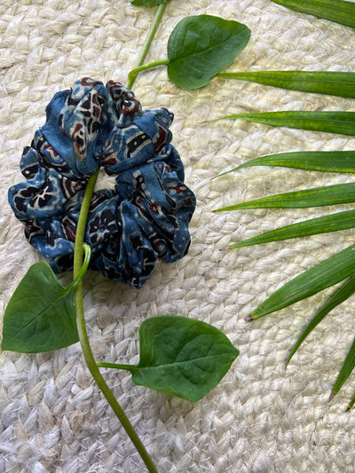 REFLECTION : SCRUNCHIES