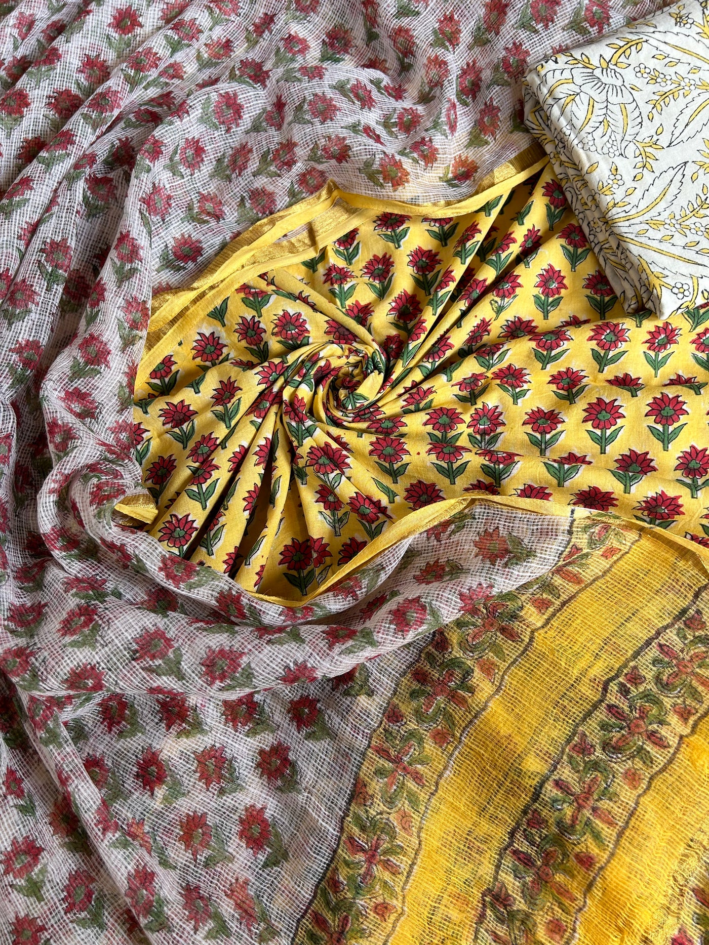 NISHA: HANDBLOCK BAGRU PRINTED COTTON 3 PIECE SUIT SET WITH DORIA DUPATTA