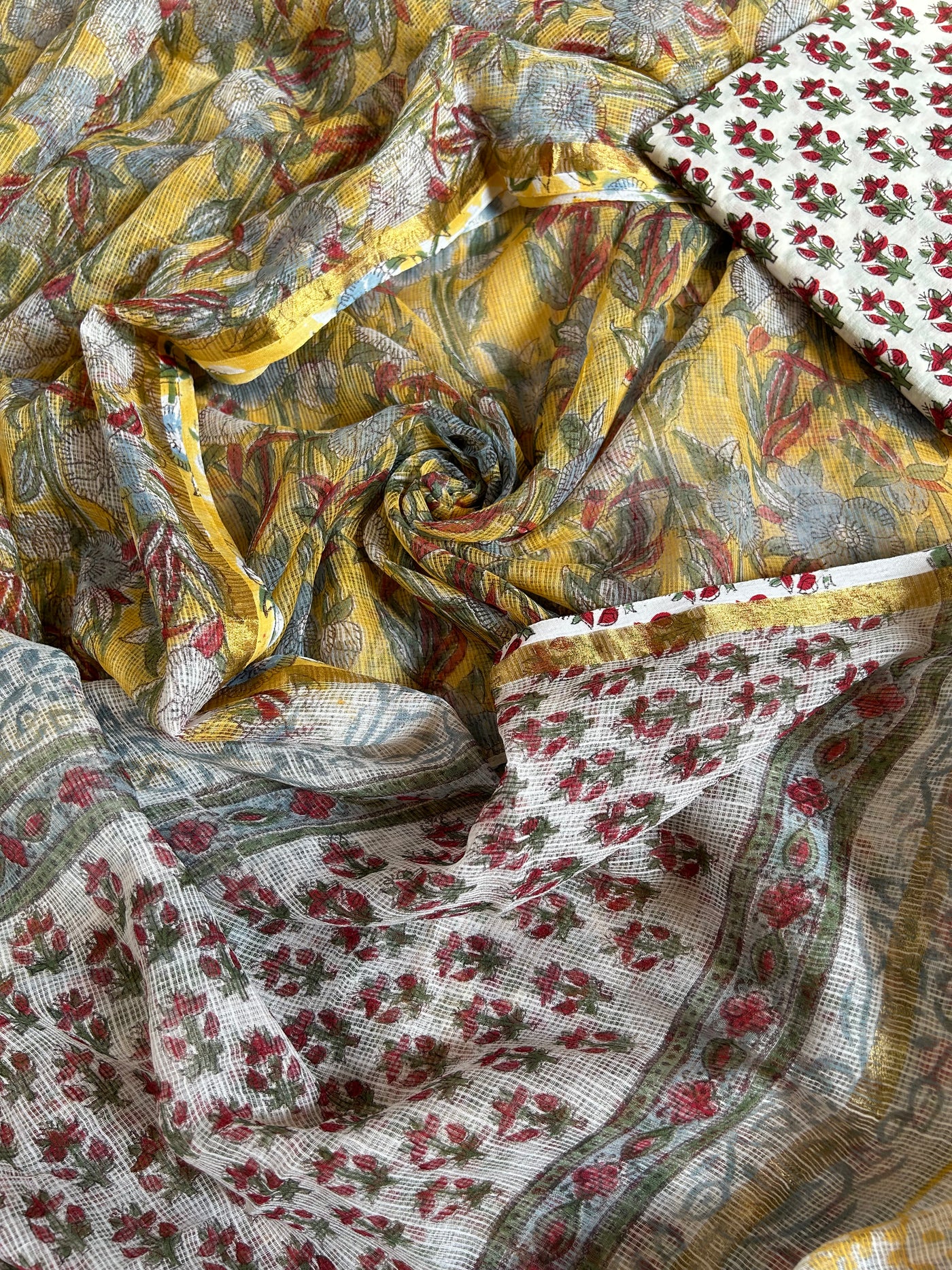 MASAKALI: HANDBLOCK DABU PRINTED KOTA DORIA 3 PIECE SUIT SET