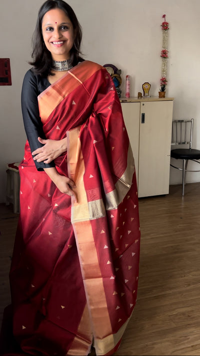 APARNA: Handloom Silk-Cott Maheshwari Saree With Zari Border