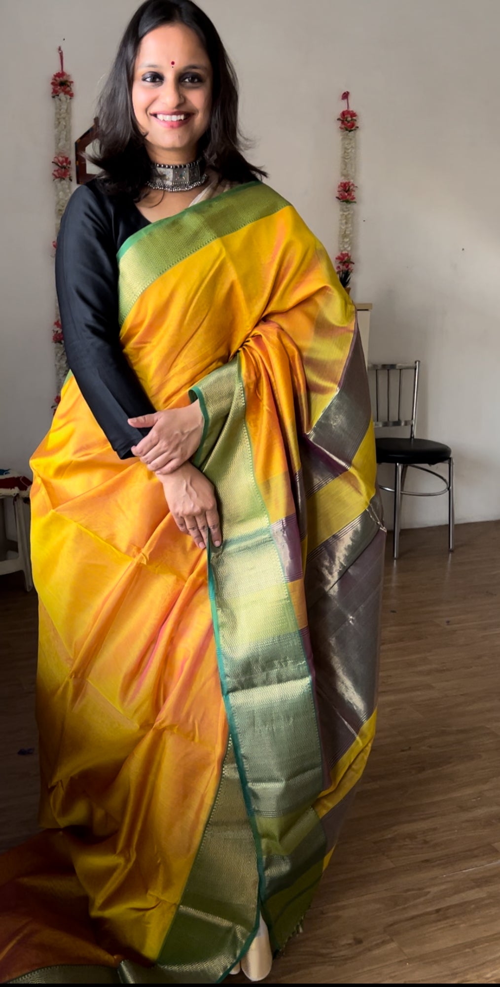 VRINDA: Handloom Silk-Cott Maheshwari Saree With Zari Border