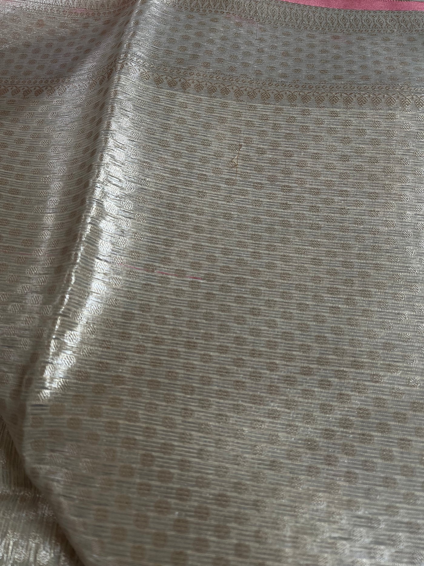 KANAK : CREAM, FESTIVE WEAR BANARASI KOTA CHECKS SAREE WITH MEENAKARI JAAL.