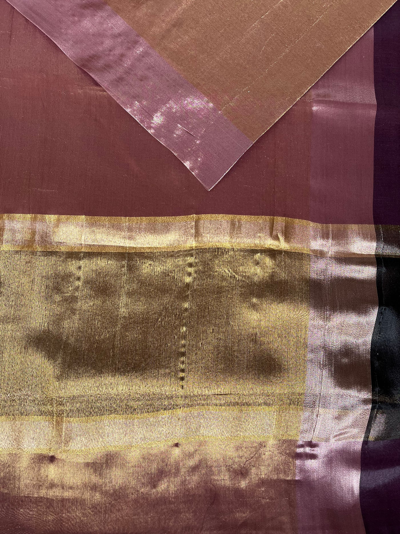 MOHINI :GOLDEN, DESIGNER PARTY WEAR TISSUE SILK SAREE