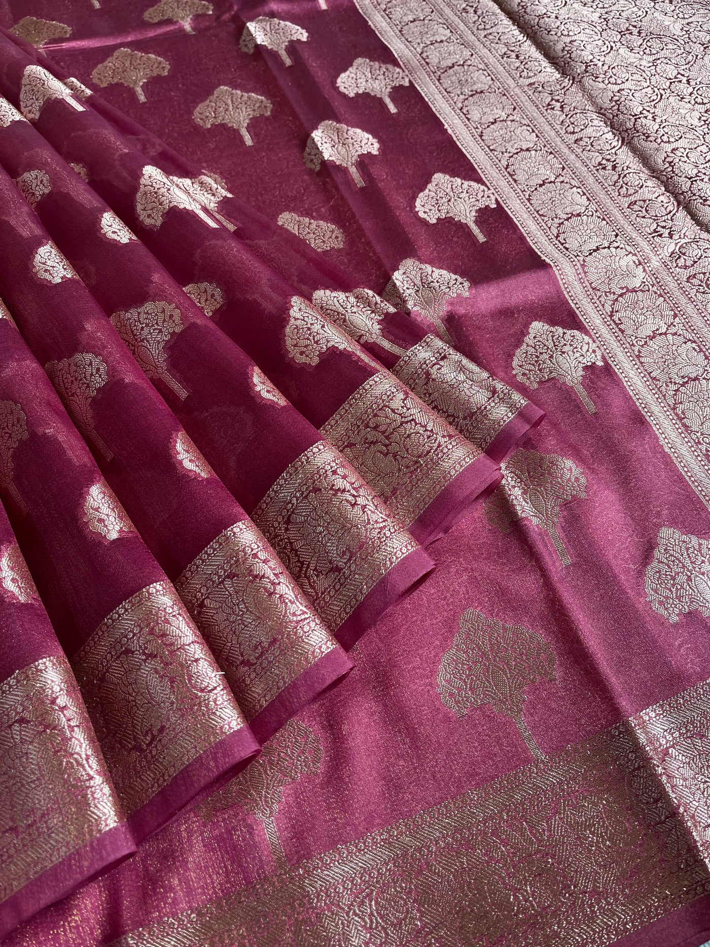 NALINI :MAGENTA,WEDDING WEAR BANARASI CHANDERI SILK SAREE