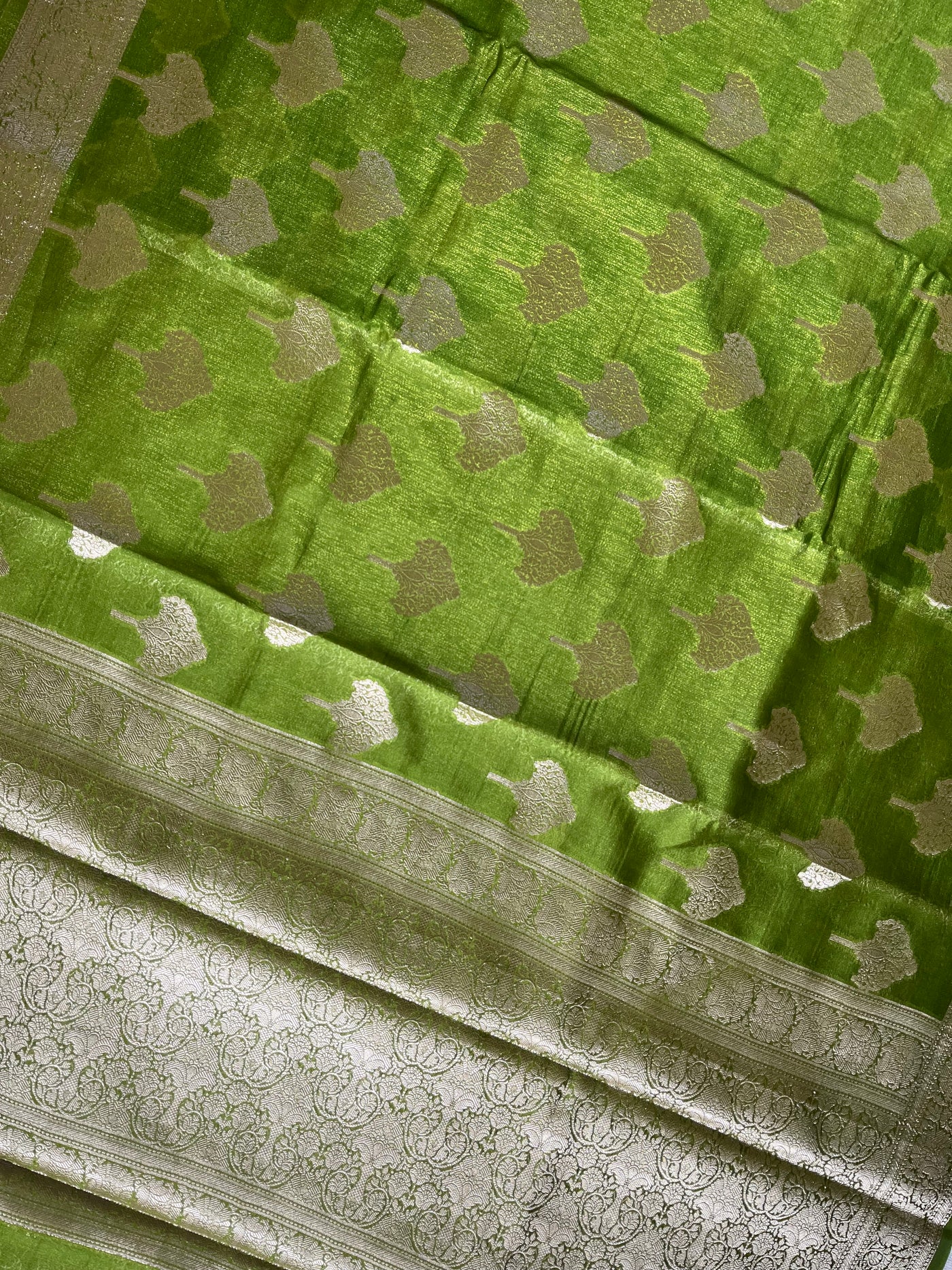 PARIJAT : HEENA GREEN, WEDDING WEAR BANARASI CHANDERI SILK SAREE