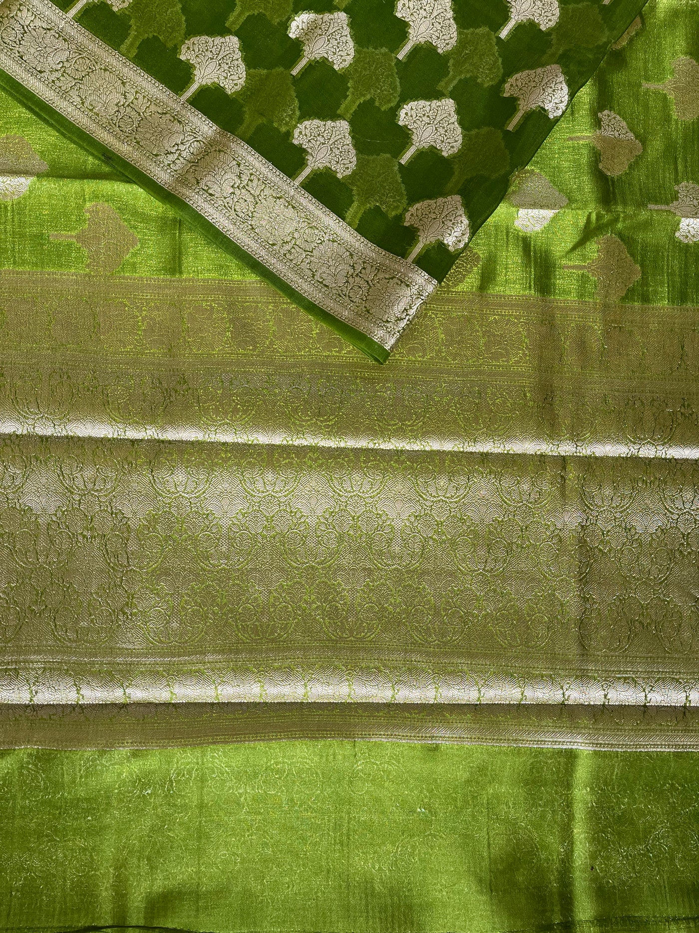 PARIJAT : HEENA GREEN, WEDDING WEAR BANARASI CHANDERI SILK SAREE