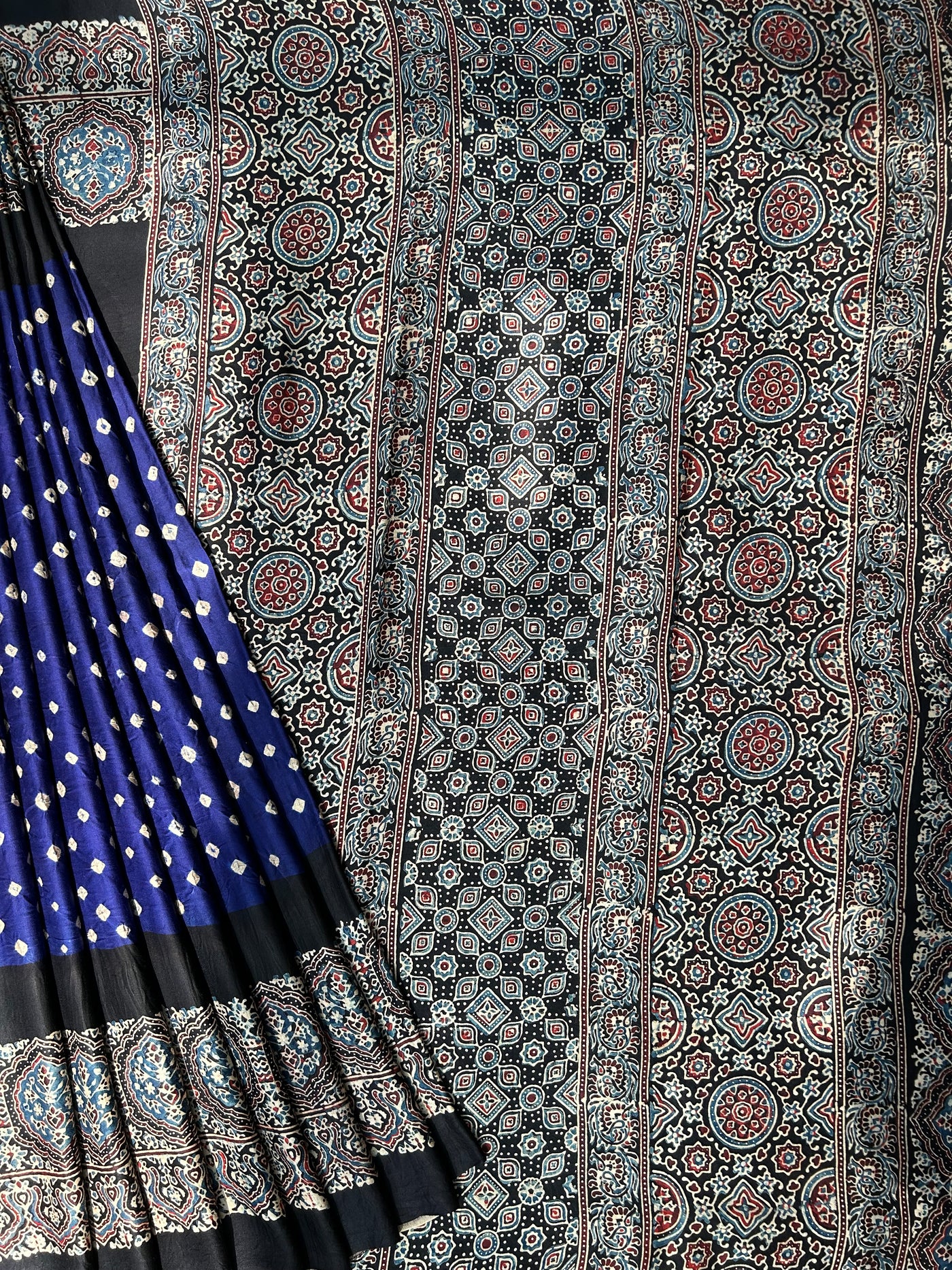 Komal: AJRAKH BANDHEJ MODAL SILK SAREE