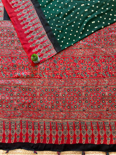 Tota-Maina:HANDMADE AJRAKH BANDHEJ MODAL SILK SAREE