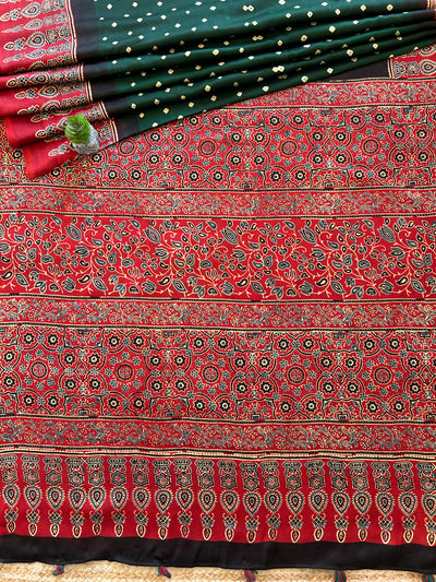 Tota-Maina:HANDMADE AJRAKH BANDHEJ MODAL SILK SAREE