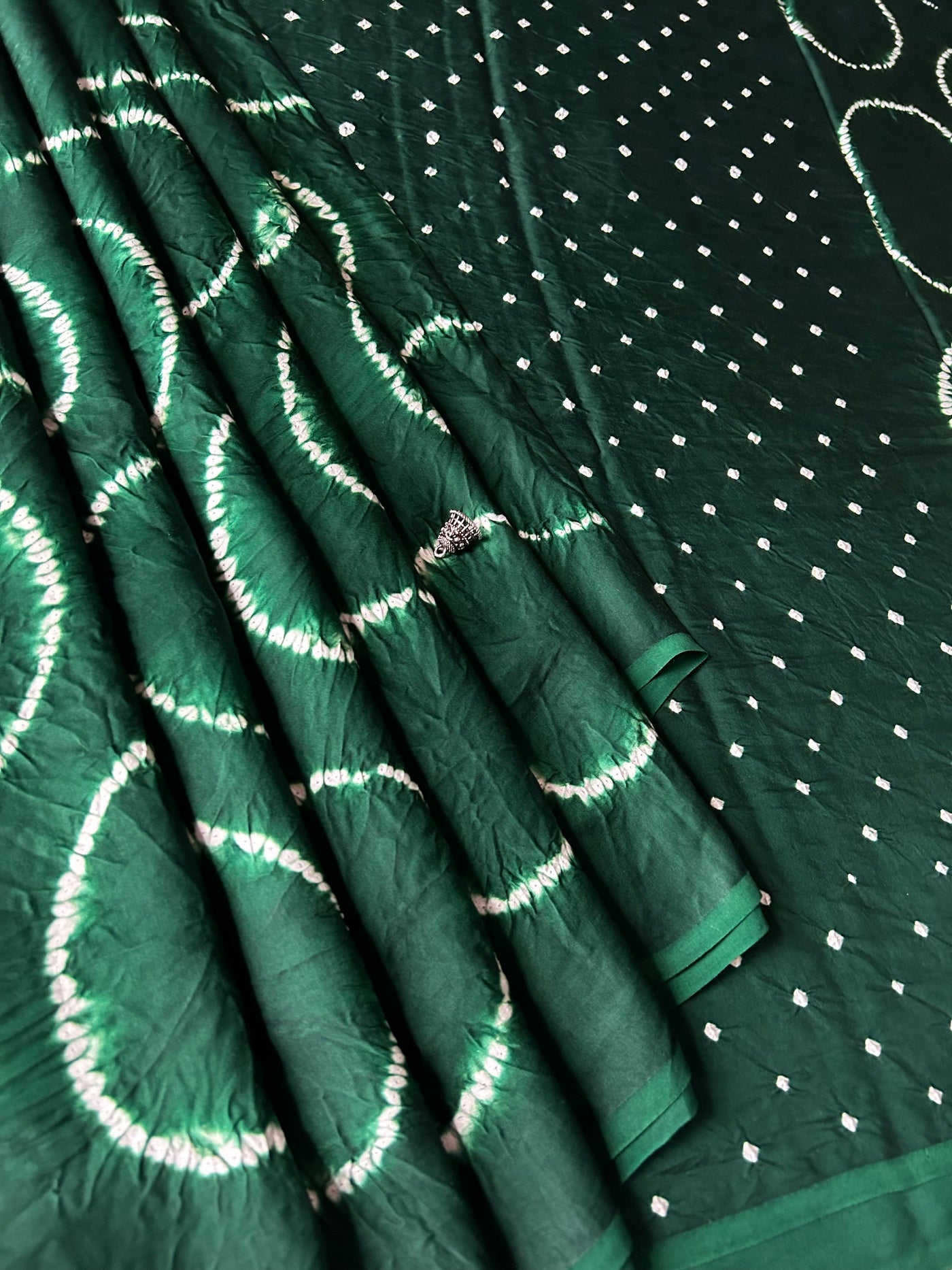 PAAN PASAND: Shibori Bandhej Modal Silk Saree