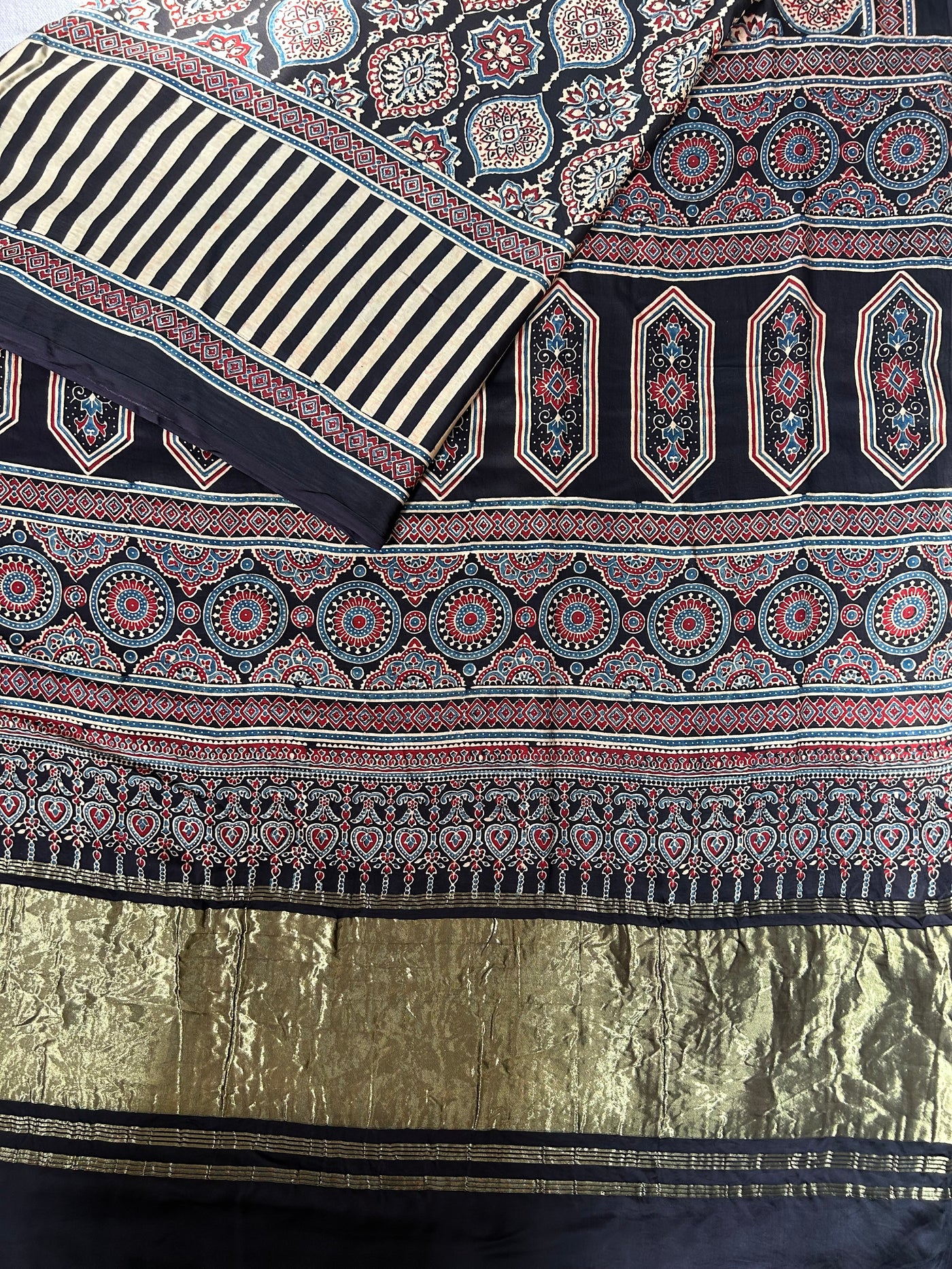 KRISHNA:BLACK,HANDBLOCK AJRAKH MODAL SILK SAREE WITH TISSUE PALLU