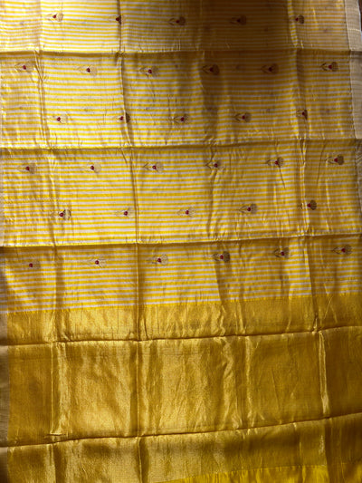 SHAGUN: HANDLOOM PURE SILK CHANDERI SAREE WITH EK NALIYA BOOTA