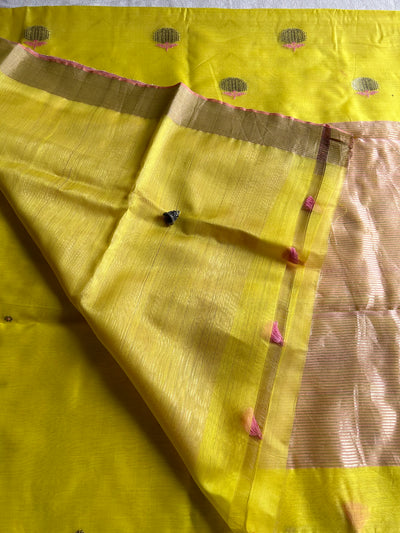 Aadilakshmi: HANDLOOM SILK  BY COTTON CHANDERI SAREE WITH EK NALIYA BOOTA