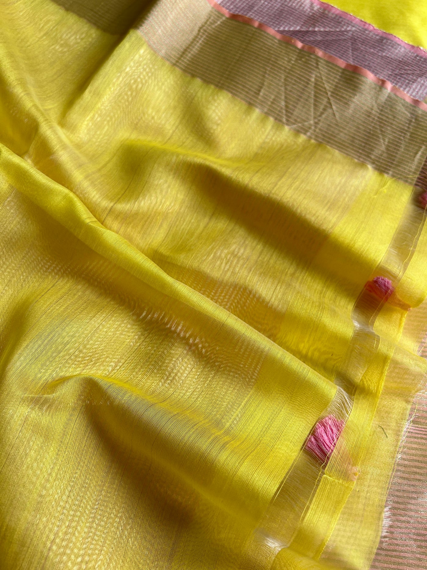 Aadilakshmi: HANDLOOM SILK  BY COTTON CHANDERI SAREE WITH EK NALIYA BOOTA