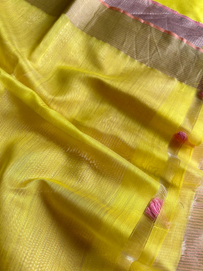 Aadilakshmi: HANDLOOM SILK  BY COTTON CHANDERI SAREE WITH EK NALIYA BOOTA