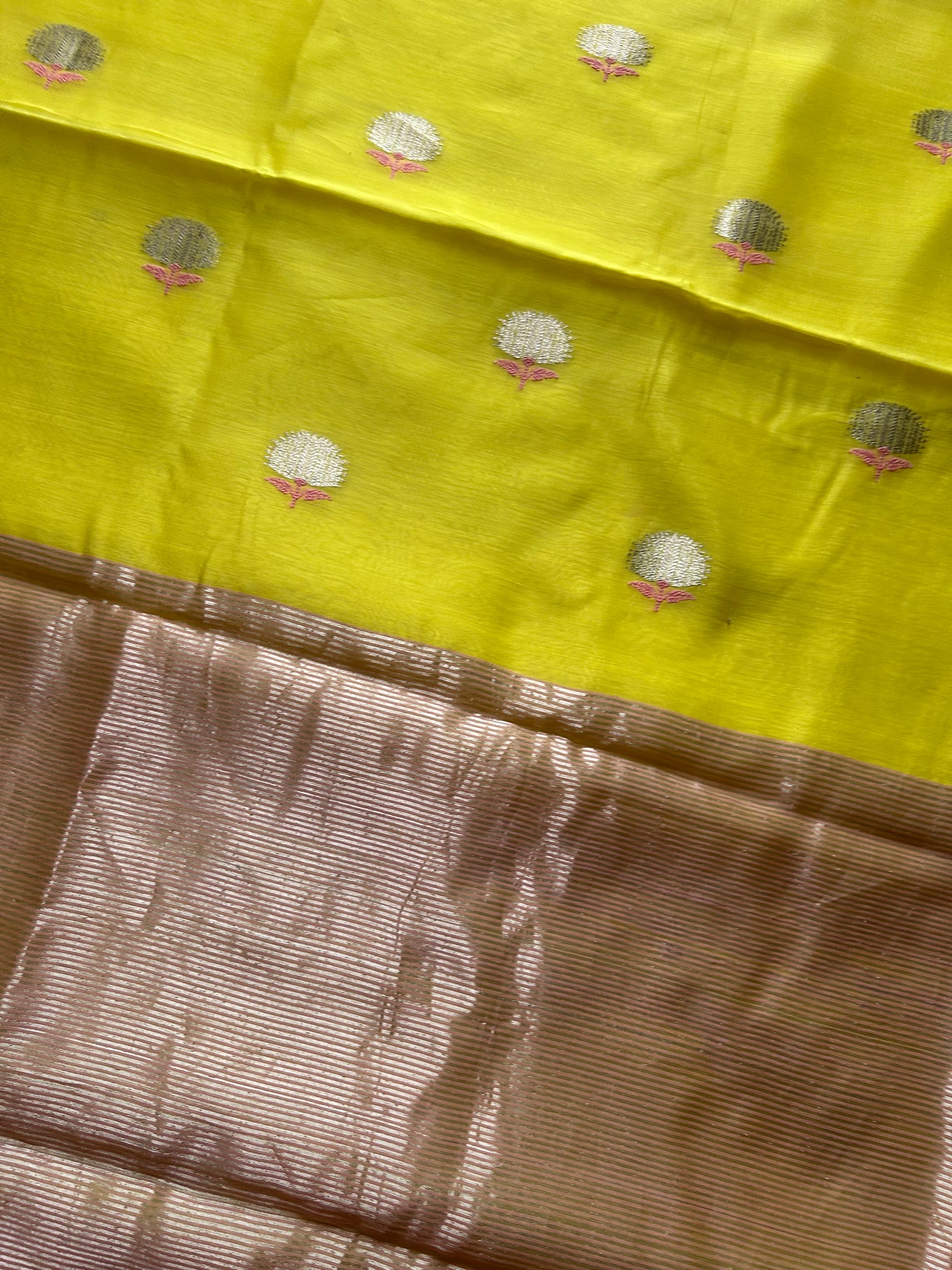 Aadilakshmi: HANDLOOM SILK  BY COTTON CHANDERI SAREE WITH EK NALIYA BOOTA