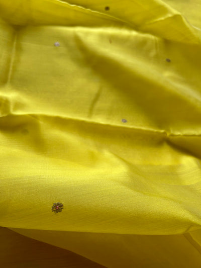 Aadilakshmi: HANDLOOM SILK  BY COTTON CHANDERI SAREE WITH EK NALIYA BOOTA